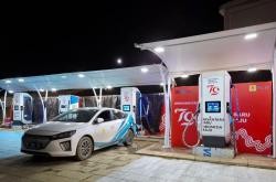 Libur Nataru Pakai Mobil Listrik, Berikut Daftar 52 SPKLU di Sepanjang Tol Trans Jawa