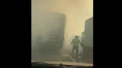 Asap Kebakaran Lahan Picu Kecelakaan Beruntun 4 Kendaraan di Tol Sumo, 4 Orang Luka