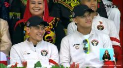 Momen Veddriq dan Rizki Pamer Medali Emas Olimpiade saat Hadir dalam Upacara di IKN