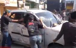 Minibus Tabrak 5 Motor-Warung di Makassar usai Pesta Miras, 1 Tewas 5 Luka