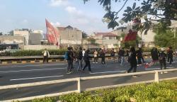Massa Demo Tolak Revisi UU Pilkada Blokade Tol Dalam Kota Depan DPR