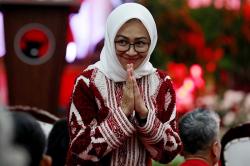Senyum Airin Rachmi Diany Ditunjuk Megawati sebagai Calon Gubernur Banten