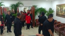 Anies Belum Terlihat di Kantor DPP PDIP, Batal Diumumkan Pilgub Jakarta?