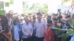 Dominggus Mandacan-M Lakotani Diusung Partai Perindo Daftar ke KPU Papua Barat<