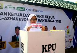 Belajar Demokrasi, Murid SMP Al-Azhar BSD Ikuti Proses Pemilu OSIS Mirip Pilpres