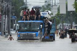 Filipina Dihantam Badai Tropis Yagi