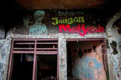 Uji Nyali di Kampung Zombie Cililitan, Ditinggal Para Pemilik karena Sering Banjir