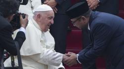 Surat Kemenag ke Kominfo: Minta Azan Magrib Ditampilkan lewat Running Text saat Misa Paus