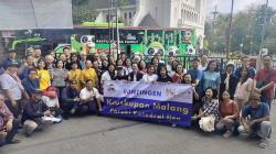 1.000 Jemaat Gereja Katedral Ijen Ikuti Misa Agung Paus Fransiskus Lewat Siaran Langsung<
