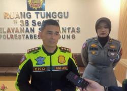 Polisi Panggil Pak Ogah se-Bandung Buntut Aksi Pemerasan Pengemudi Mobil<