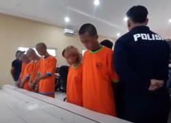 Gegara Diejek Ompong dan Celengan, 5 Anak Punk di Cianjur Keroyok Teman hingga Tewas<