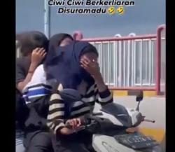 Viral ABG Motoran Bonceng 3 Tanpa Helm Masuk Jalur Mobil di Jembatan Suramadu<