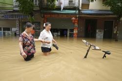 Imbas Topan Yagi, Permukiman Ibu Kota Vietnam Banjir