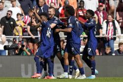 Setan Merah Ngamuk, Man United Gulung Southampton 0-3