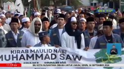Meriahnya Kirab Maulid Nabi di Surabaya, Warga Berebut Uang