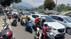 Jalur Puncak Bogor One Way Arah Jakarta Siang Hari Ini   