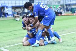 Persib Bandung Pinjamkan 3 Pemain Sekaligus, Ini Alasan Strategis di Baliknya