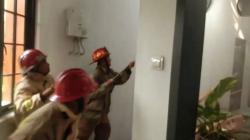 Rumah Kepala Dinas Pariwisata Jember Terbakar, Diduga akibat Korsleting Listrik<