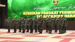 18 Perwira TNI AD Naik Pangkat, Dankodiklat M Fadjar Resmi Bintang 3