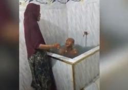 Viral Santri di Aceh Barat Disiram Air Cabai usai Ketahuan Merokok<