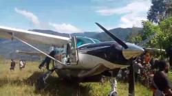 Pesawat Smart Air Tergelincir di Intan Jaya, Polda Papua: Tidak Ada Korban Jiwa<