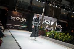 Bali Fashion Trend 2024 Sukses Digelar, Tampilkan Koleksi 61 Desainer