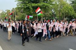 Massa Bela Palestina Geruduk Kedubes AS Peringati 1 Tahun Genosida Israel di Tanah Gaza
