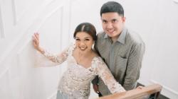 Potret Oza Rangkuti Lamar sang Kekasih, Aura Bahagianya Terpancar