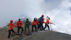 Pendaki asal Malaysia Jatuh ke Jurang Gunung Rinjani, SAR Kesulitan Evakuasi<