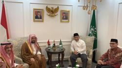 Imam Besar Masjid Nabawi Kunjungi Kantor PBNU, Disambut Gus Yahya