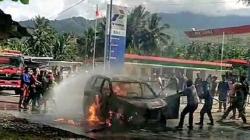 Mobil Terbakar di SPBU Patowonua Kolaka Utara, Ternyata Bawa 15 Jeriken BBM<