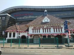 Ada HUT Bhayangkara, 9 Kereta Jarak Jauh Hari Ini Berhenti di Jatinegara