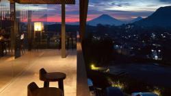 15 Tempat Nongkrong di Magelang, Nomor 11 Pemandangan 5 Gunung<