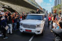 Jokowi Pulang Kampung Naik Maung