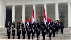  48 Menteri dan 5 Kepala Lembaga Kabinet Merah Putih Foto Bersama di Istana