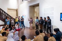 Tur Seni Bahasa Isyarat Menginspirasi Siswa Disabilitas Tunarungu
