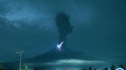 Gunung Lewotobi Laki-Laki Meletus Lagi Hari Ini, Kolom Abu Capai 1.000 Meter<