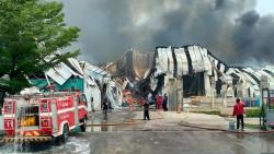 Kebakaran Pabrik Mainan di Kawasan Industri Kendal, Sumber Api Masih Diselidiki