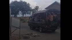 Viral Video Bocah SD di Pamekasan Nyetir Mobil Pikap Bawa Puluhan Teman Pulang Sekolah<