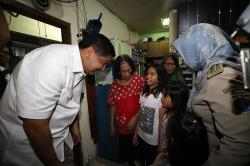 Potret Rumah Nenek Hasna Berukuran 2x3 Meter Ditinggali 13 Orang