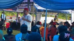 Cagub Sulteng Ahmad Ali Buka Pasar Murah Relawan Lentera Kasih di Tentena<