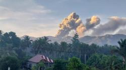  Gunung Dukono di Maluku Utara Erupsi Hari Ini, Luncurkan Abu Vulkanis 1,3 Km<