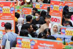 Berburu Diskon Pilkada 2024 di Pusat Perbelanjaan