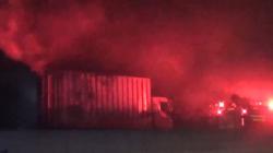 Truk Ekspedisi Terbakar di Tol Magetan, Seluruh Paket Hangus <