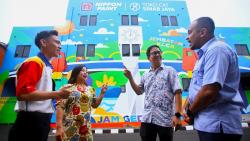 Nippon Paint #ColouringLives, Warnai Kehidupan Tepi Sungai Cisadane Jadi Lebih Menarik
