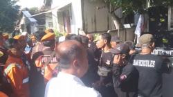 Penertiban Aset PT KAI di Madiun Ricuh, Petugas Dipukul Warga<
