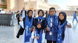 Sunhaji dan Keluarga Sudah di Tanah Suci untuk Umrah, Netizen Ikut Bahagia 