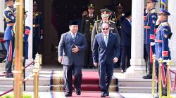 Prabowo Tiba di Istana Kepresidenan Mesir, Disambut Langsung Al Sisi