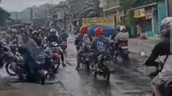 Viral Cairan Kimia Tumpah di Jalan Bandung, Pengendara Keluhkan Gatal-Gatal dan Kendaraan Rusak<