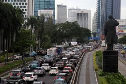 Jalan Jenderal Sudirman Macet Panjang saat Libur Cuti Bersama Natal 2024